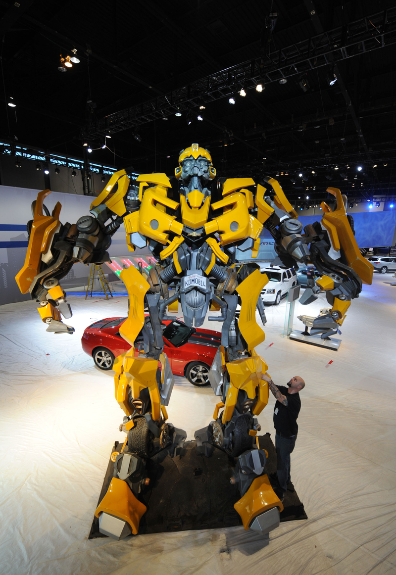 Illustration for article titled Transformers 2: Bumblebee II Camaro Gets A Close-Up